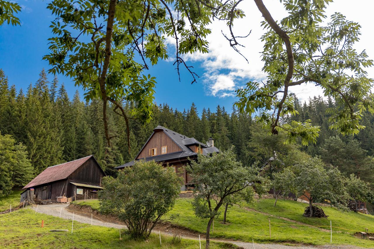 Statek U Rajmunda Zemedelska Farma Villa Velke Karlovice Luaran gambar